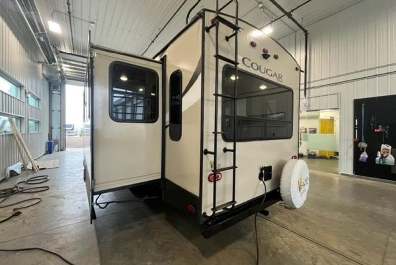 2019 Keystone RV Cougar Half-Ton 27SABWE