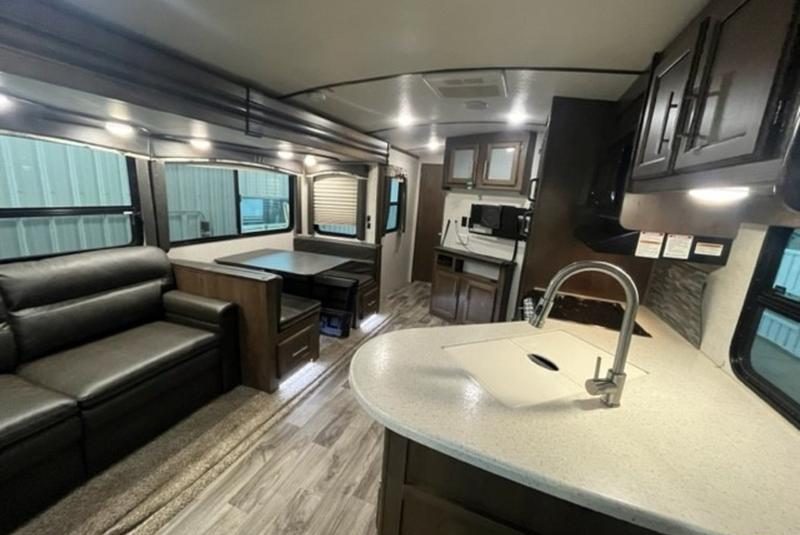 2019 Keystone RV Cougar Half-Ton 27SABWE